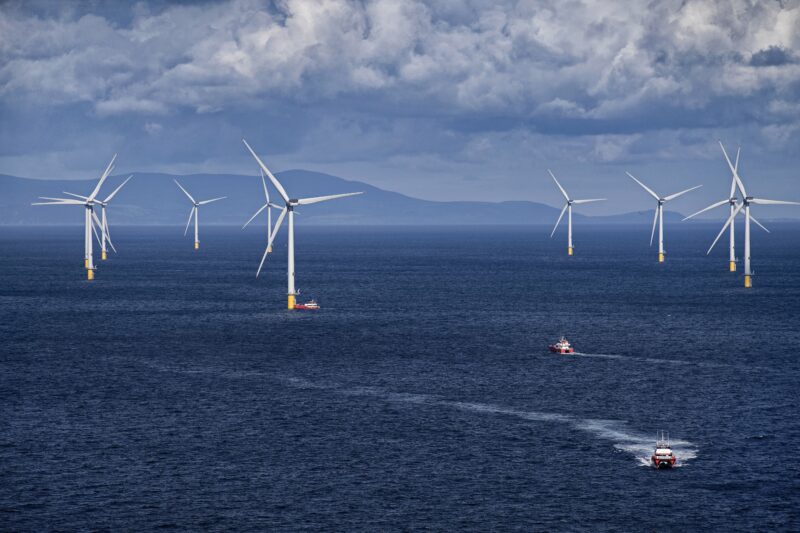world's lalrgest offshore wind farm