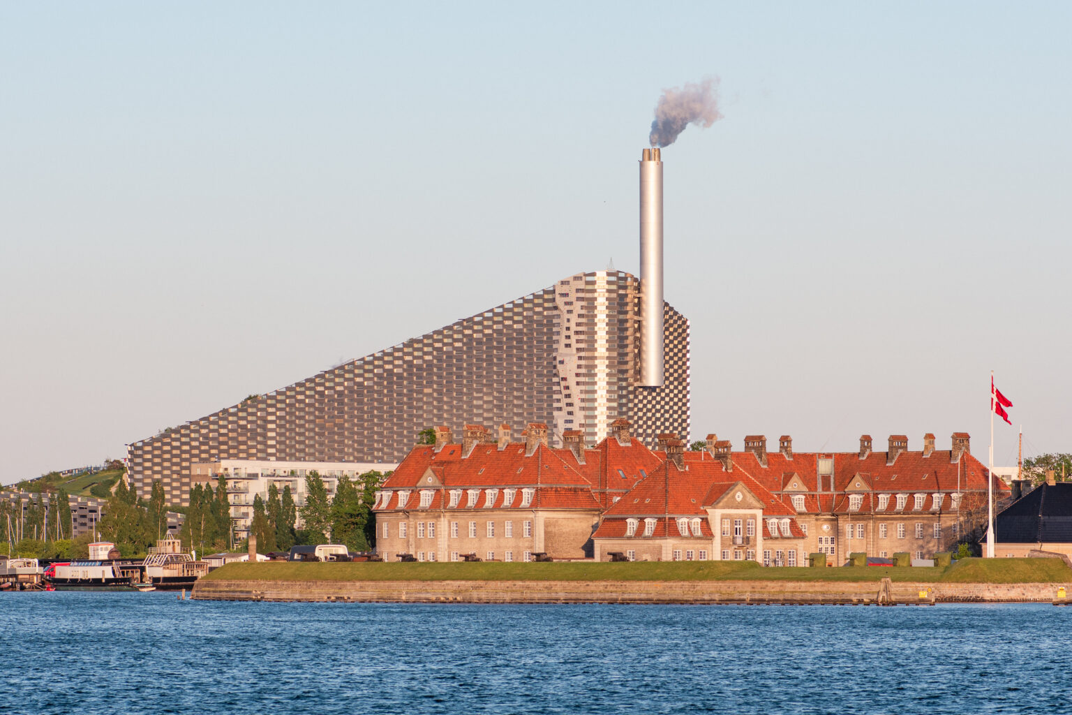 Amager Bakke WastetoEnergy Meets Carbon Capture
