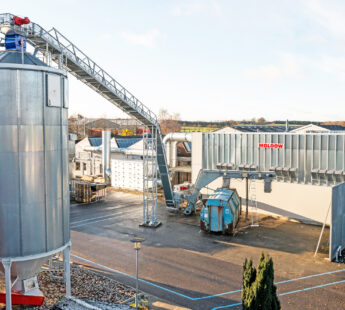 A symbiosis of wood, waste and energy exchange